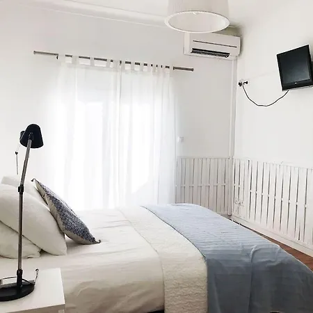 公寓 Modern 3bed 2bath With Garden & Swimming Pool